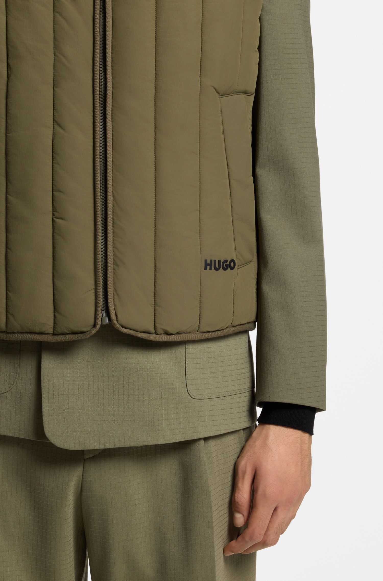 【HUGO雨果】羽绒马甲