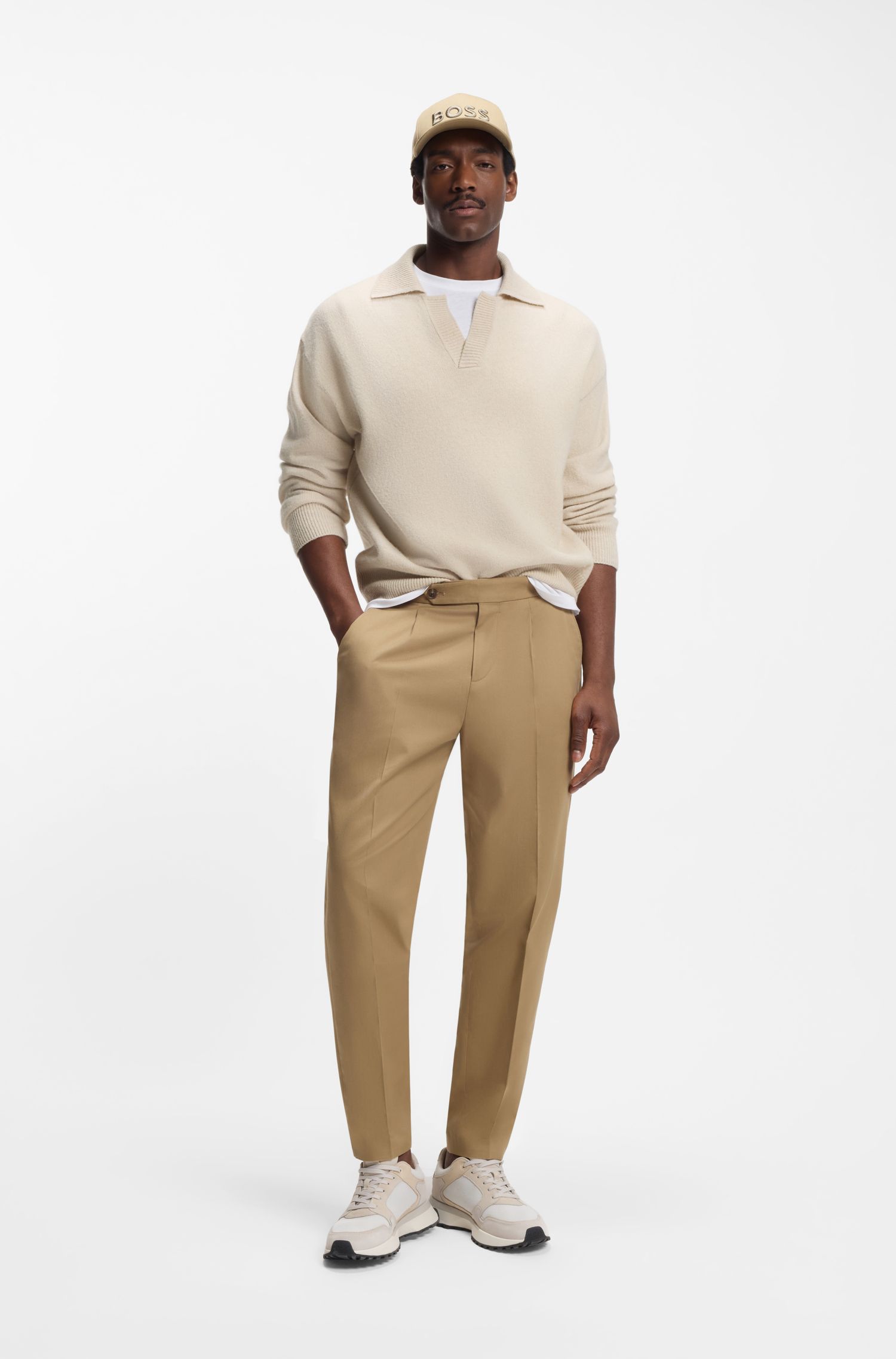 纯羊毛标准版型立领毛衣