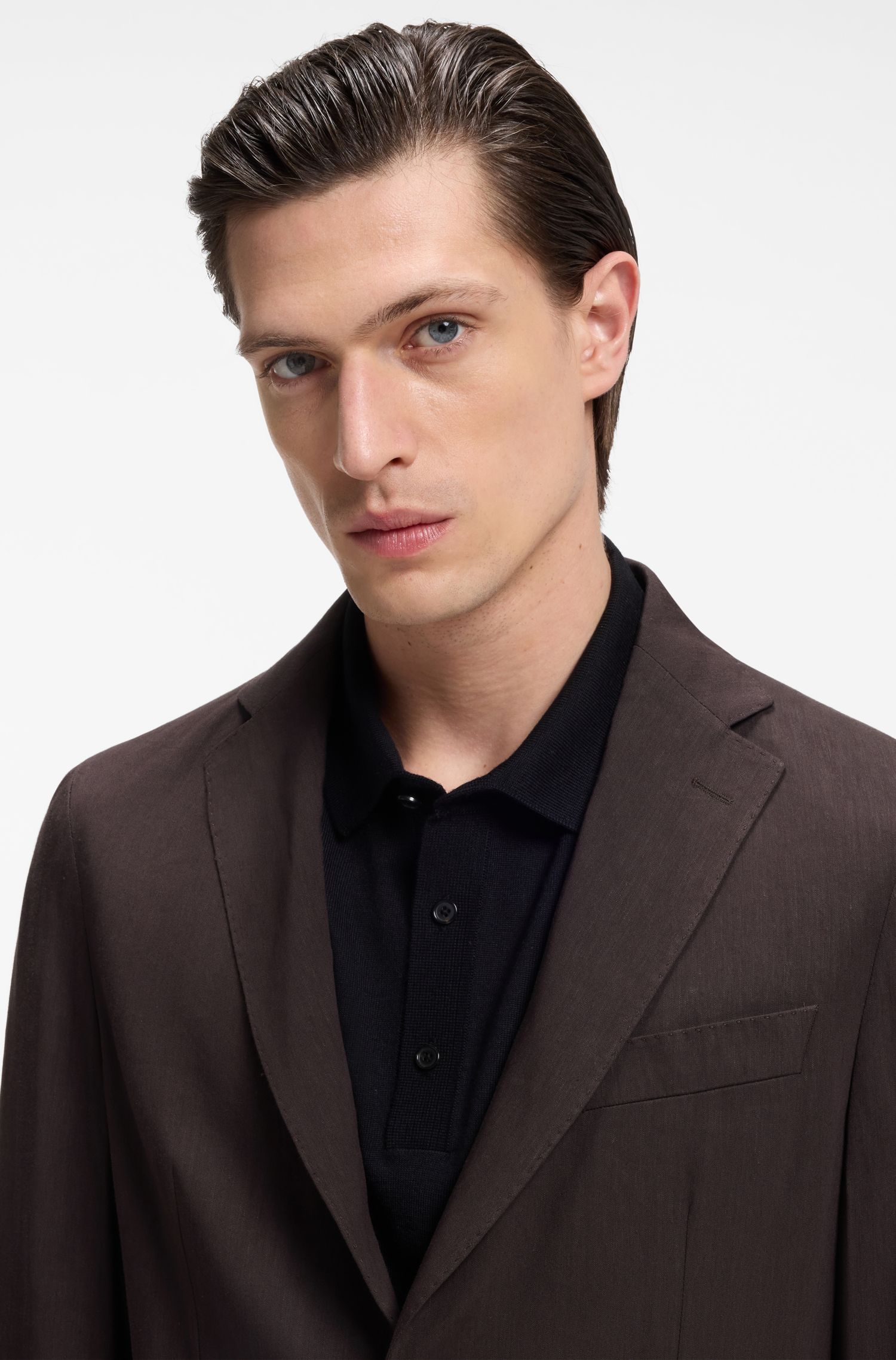 亚麻混纺可机洗修身西装外套