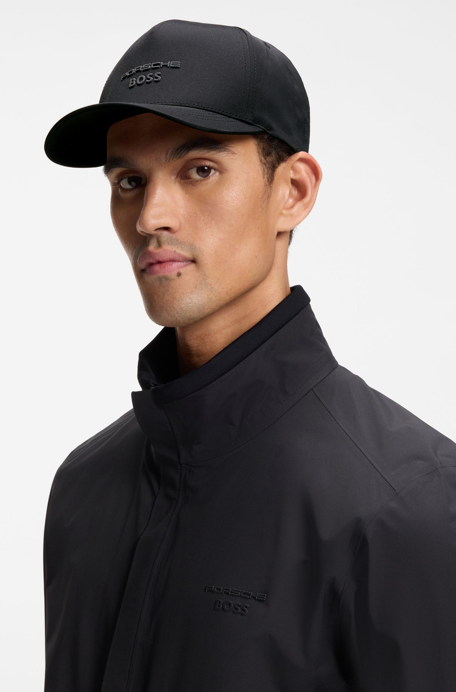 Porsche x BOSS 徽标细节斜纹布鸭舌帽