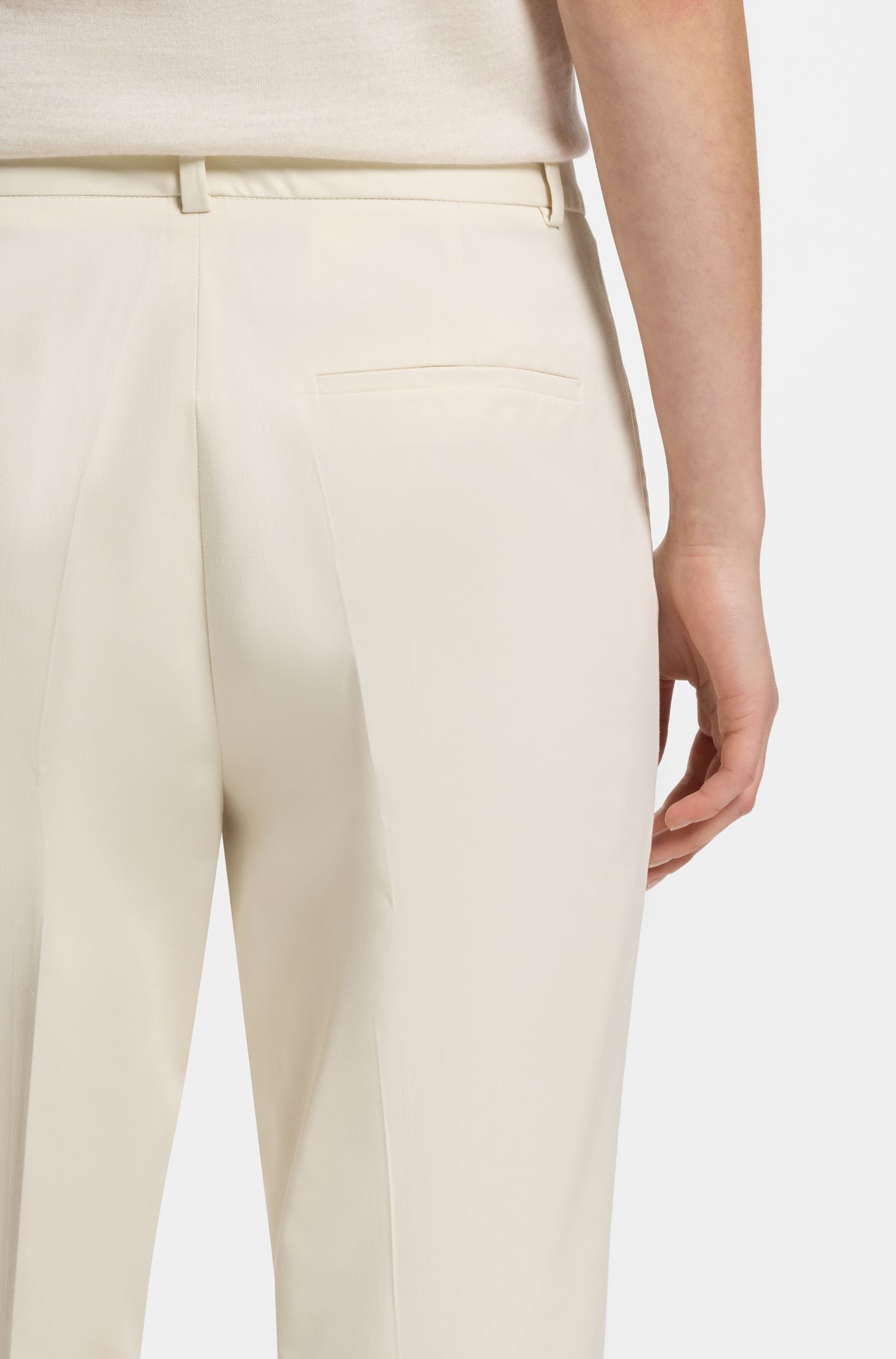 【BOSS博斯】弹力棉修身九分长裤