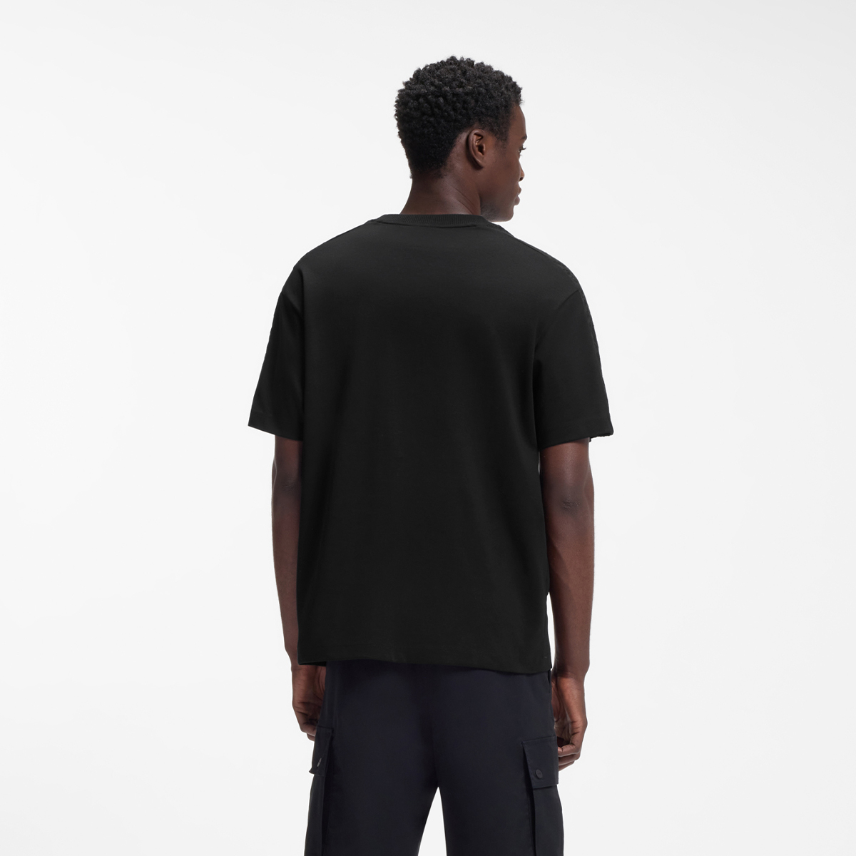 【HUGO雨果】肩部刺绣棉质休闲版型 T 恤