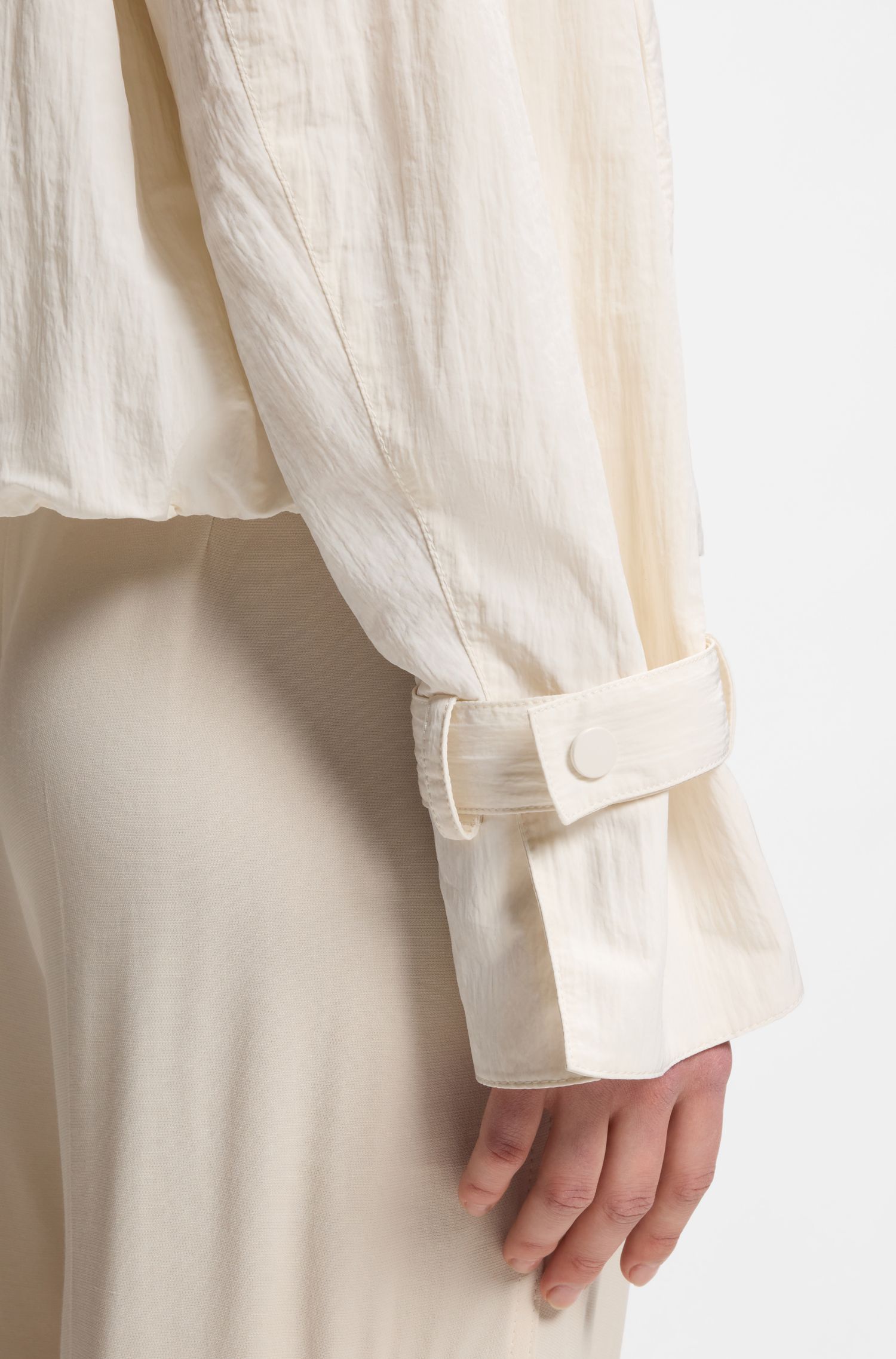 【BOSS博斯】磨毛绉布短款风衣