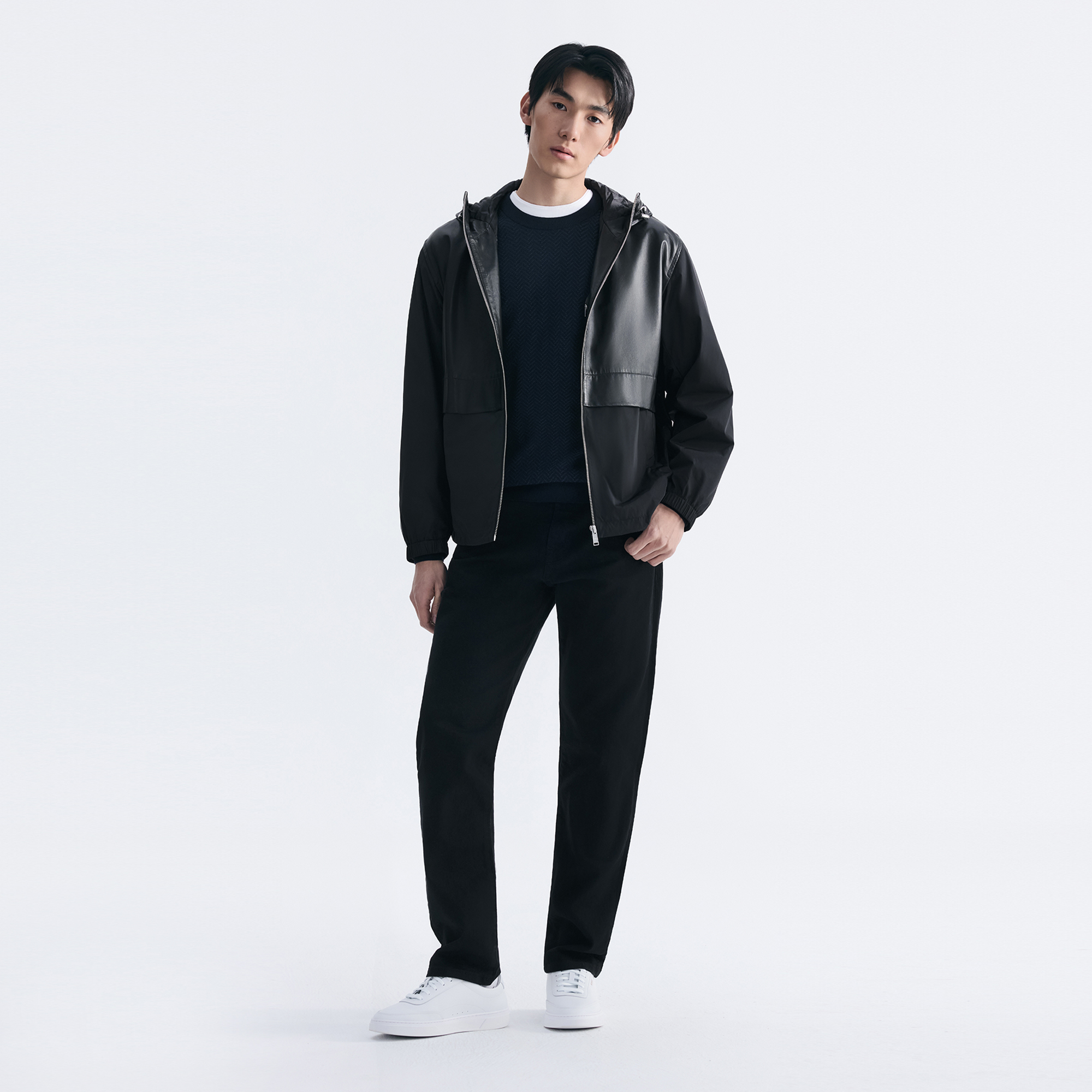 001-黑色